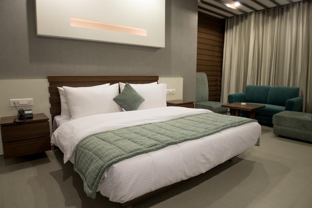 Hotel Narula'S Aurrum Amritsar Dış mekan fotoğraf