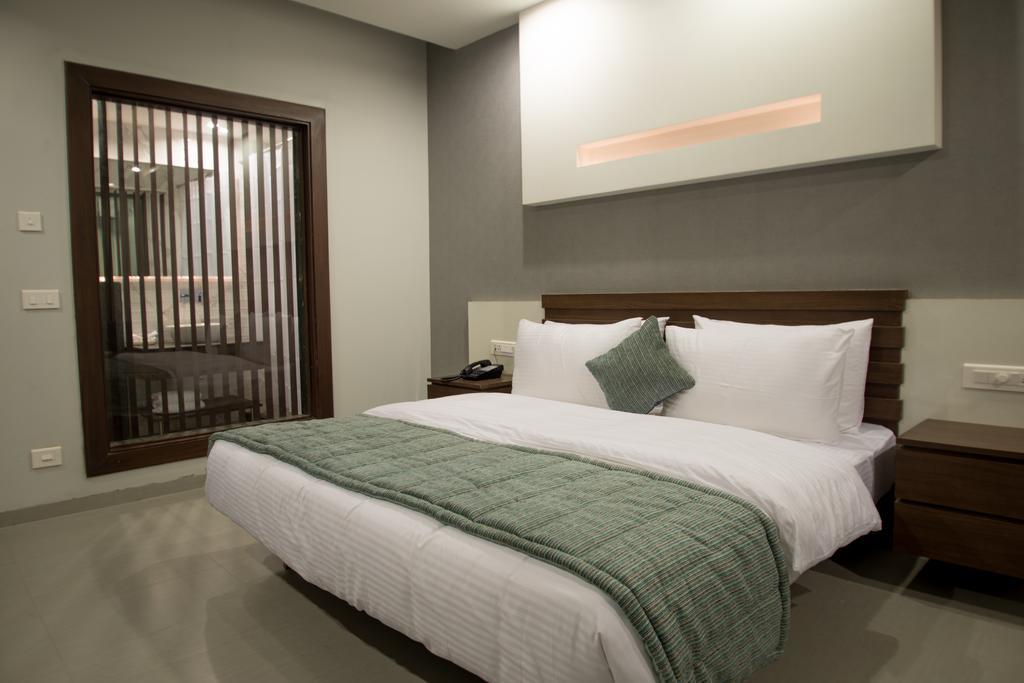 Hotel Narula'S Aurrum Amritsar Dış mekan fotoğraf