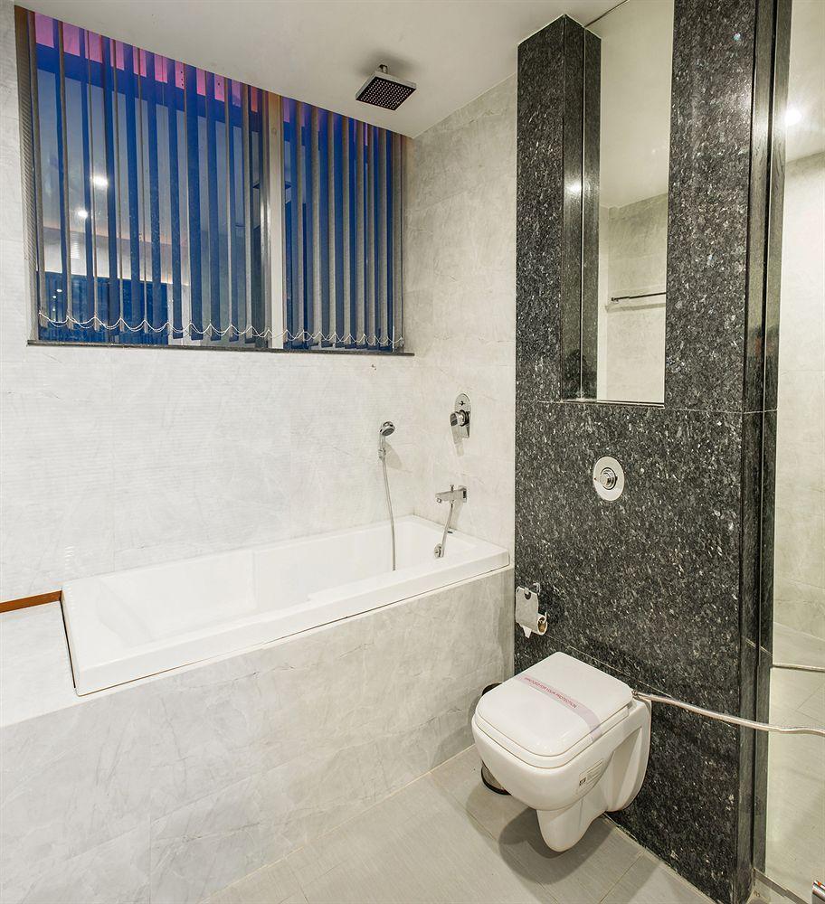 Hotel Narula'S Aurrum Amritsar Dış mekan fotoğraf