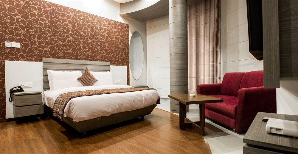 Hotel Narula'S Aurrum Amritsar Dış mekan fotoğraf