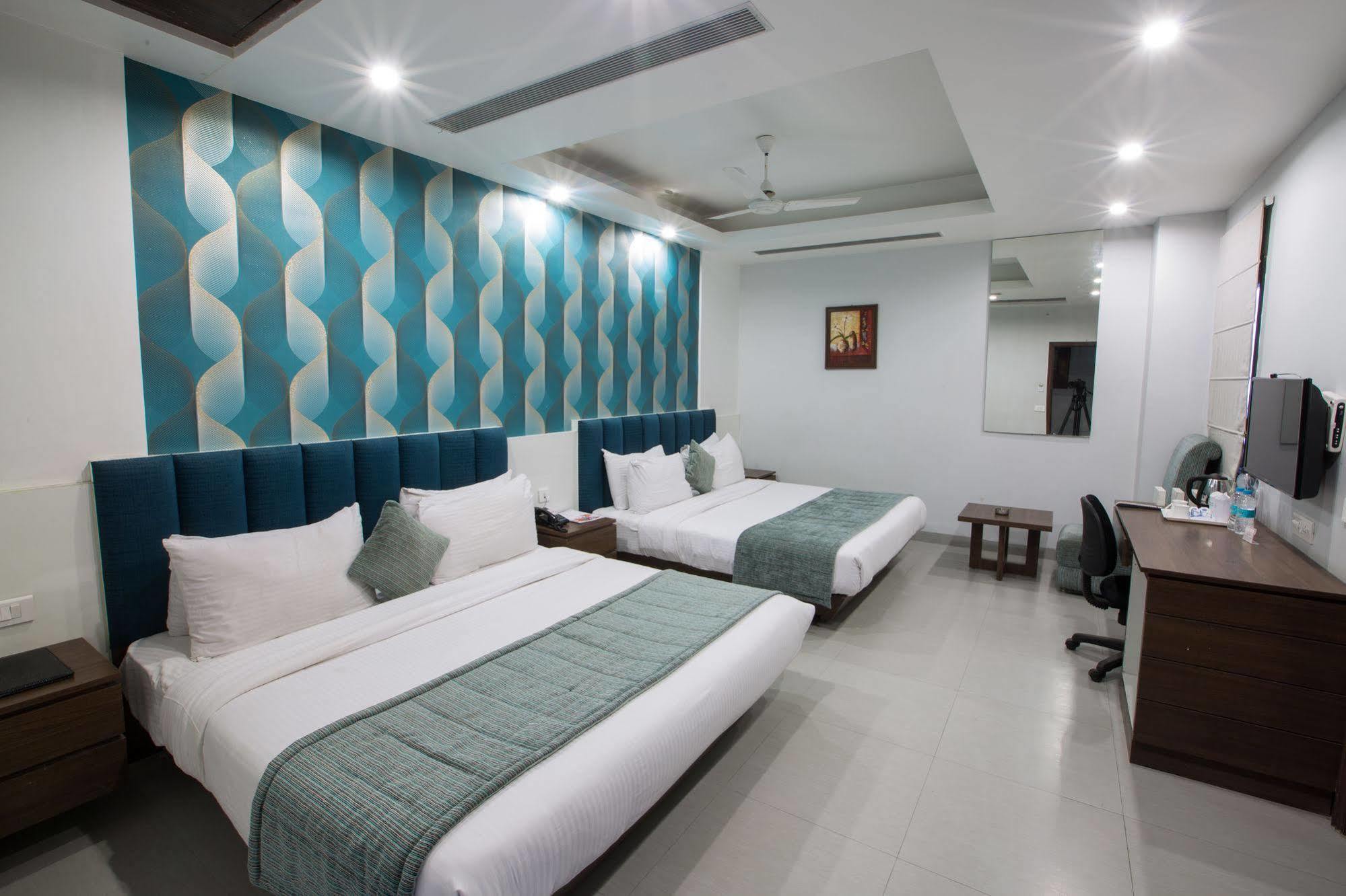 Hotel Narula'S Aurrum Amritsar Dış mekan fotoğraf