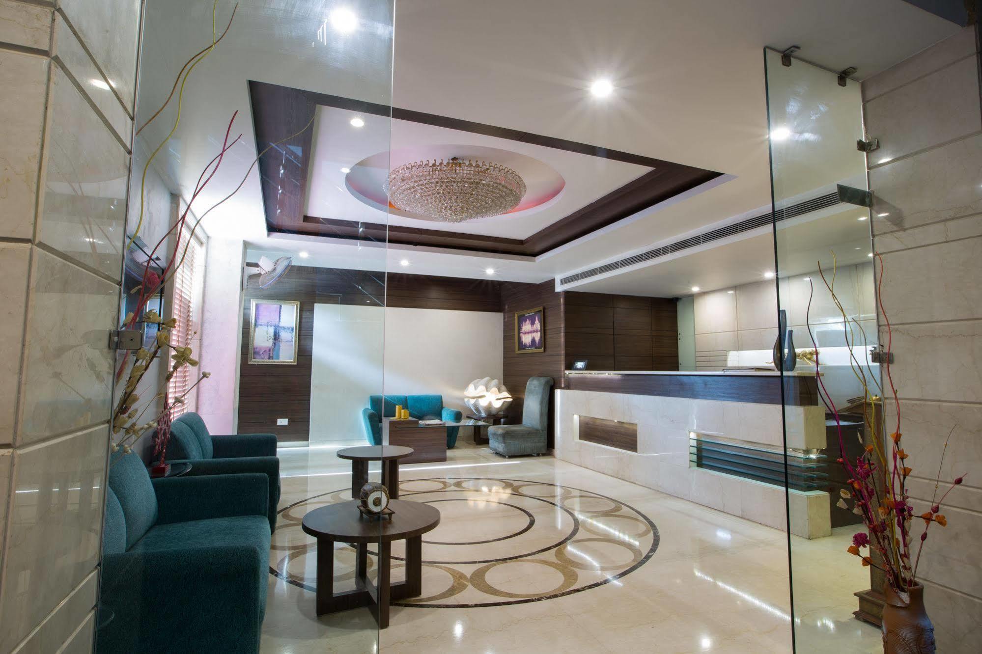 Hotel Narula'S Aurrum Amritsar Dış mekan fotoğraf